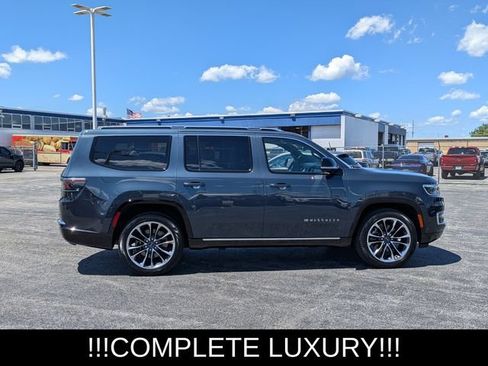 Used 2023 Jeep Wagoneer Series III w/ Premium Group I AWD/4WD image 9