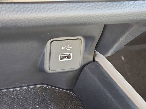 Certified 2023 Honda HR-V LX image 25