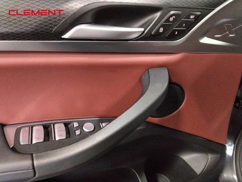 Used 2023 BMW X4 xDrive30i image 24