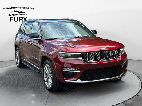 Used 2024 Jeep Grand Cherokee Summit w/ Luxury Tech Group V AWD/4WD image 1