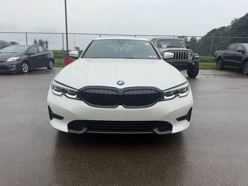 Used 2020 BMW 330i xDrive Sedan w/ Premium Package AWD/4WD image 11