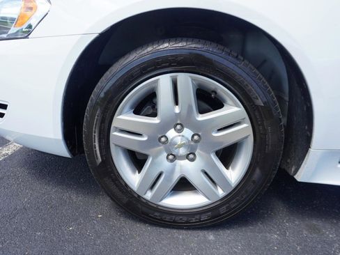 Used 2013 Chevrolet Impala LT FWD image 38