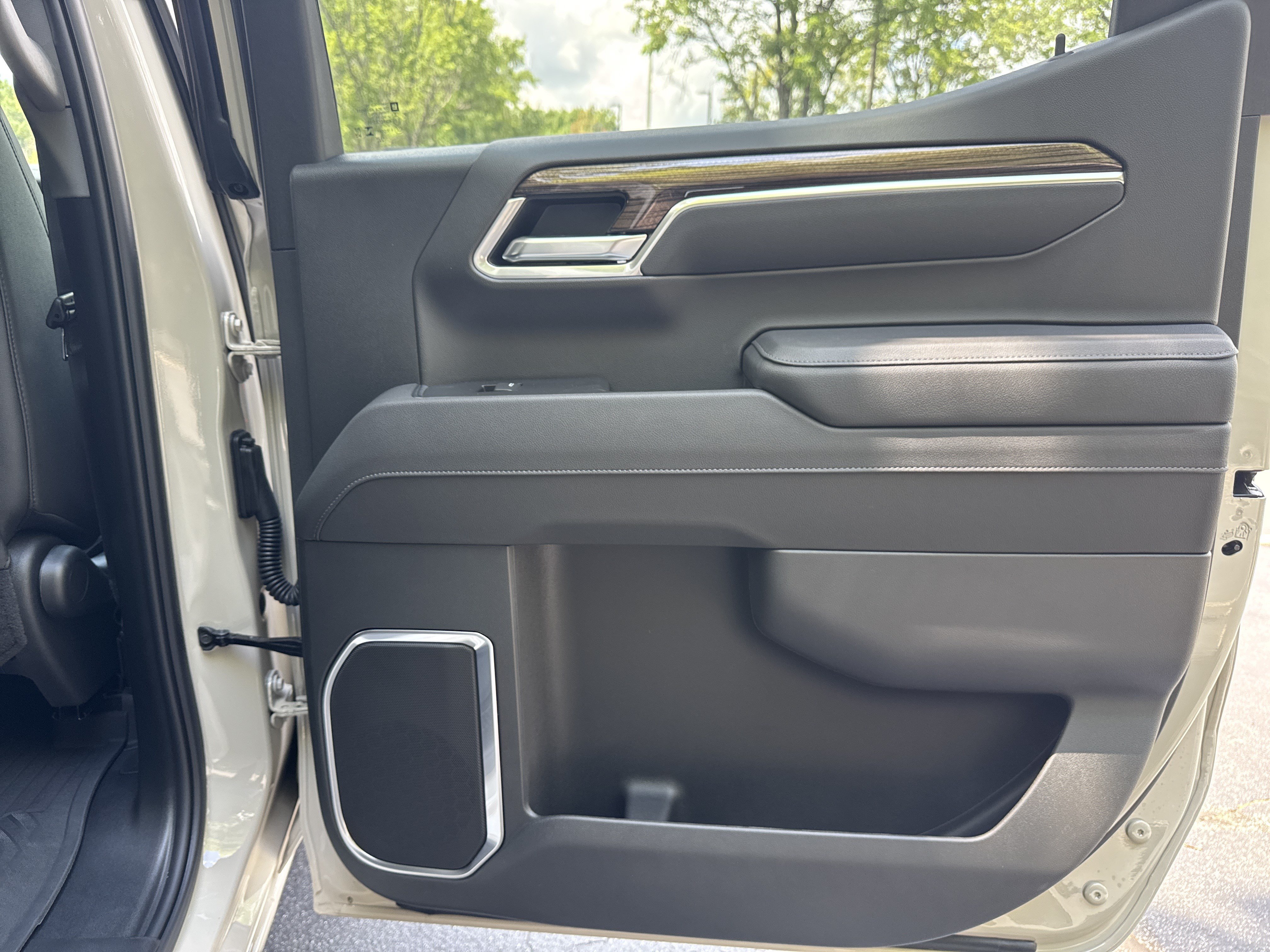 New 2026 Chevrolet Silverado 1500 RST w/ RST All Star Premium Package AWD/4WD image 17