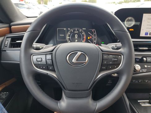 Used 2025 Lexus ES 350 w/ Premium Package image 21