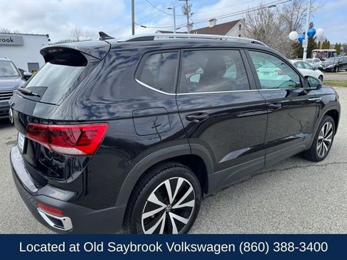 Used 2024 Volkswagen Taos SE image 5