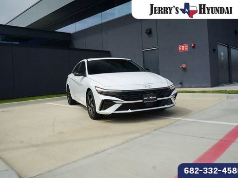 New 2026 Hyundai Elantra SEL Sport Premium FWD image 1