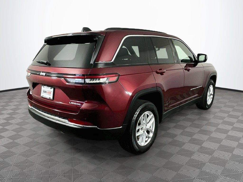 Certified 2024 Jeep Grand Cherokee Laredo X w/ Luxury Tech Group I AWD/4WD image 12