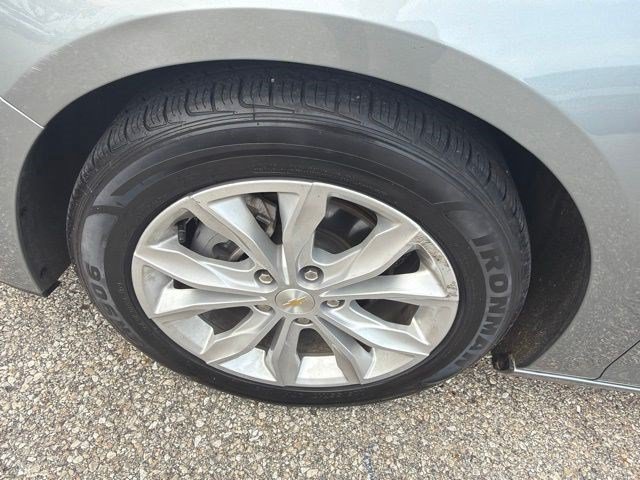 Used 2024 Chevrolet Malibu LT FWD image 11