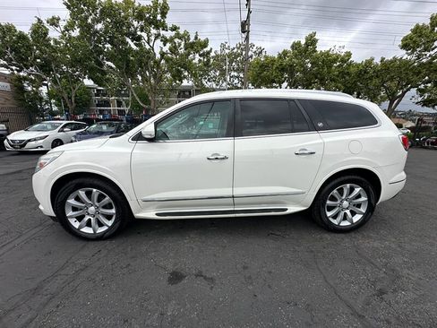 Used 2014 Buick Enclave Leather FWD image 8
