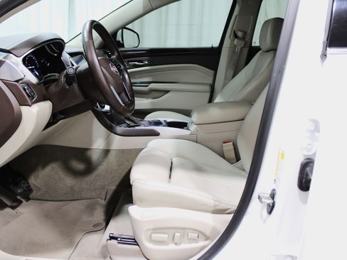 Used 2015 Cadillac SRX Performance w/ Driver Awareness Package image 3