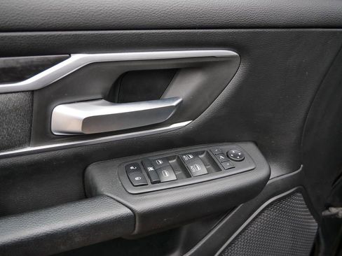 Used 2019 RAM 1500 Big Horn image 6