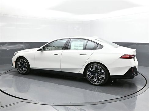 New 2024 BMW 530i w/ M Sport Package image 5