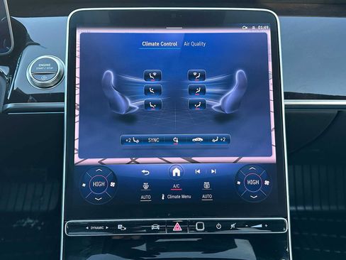 Used 2025 Mercedes-Benz S 500 4MATIC image 36