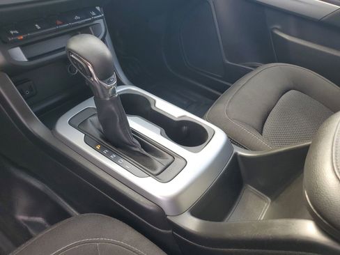 Used 2022 Chevrolet Colorado LT w/ Fleet Safety Package RWD image 19