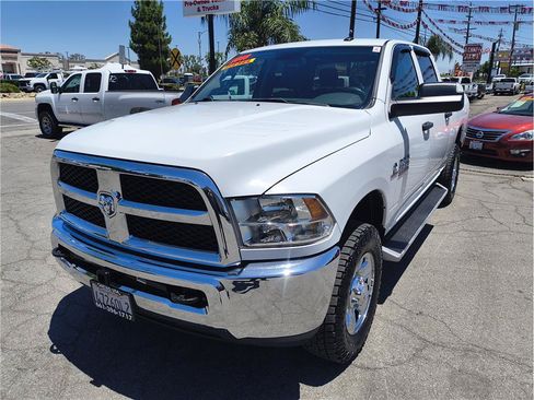 Used 2018 RAM 2500 Tradesman w/ Chrome Appearance Group AWD/4WD image 17