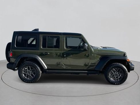 Used 2024 Jeep Wrangler Sport S image 4