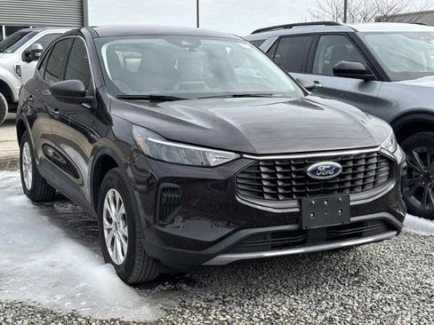 Certified 2023 Ford Escape Active image 3