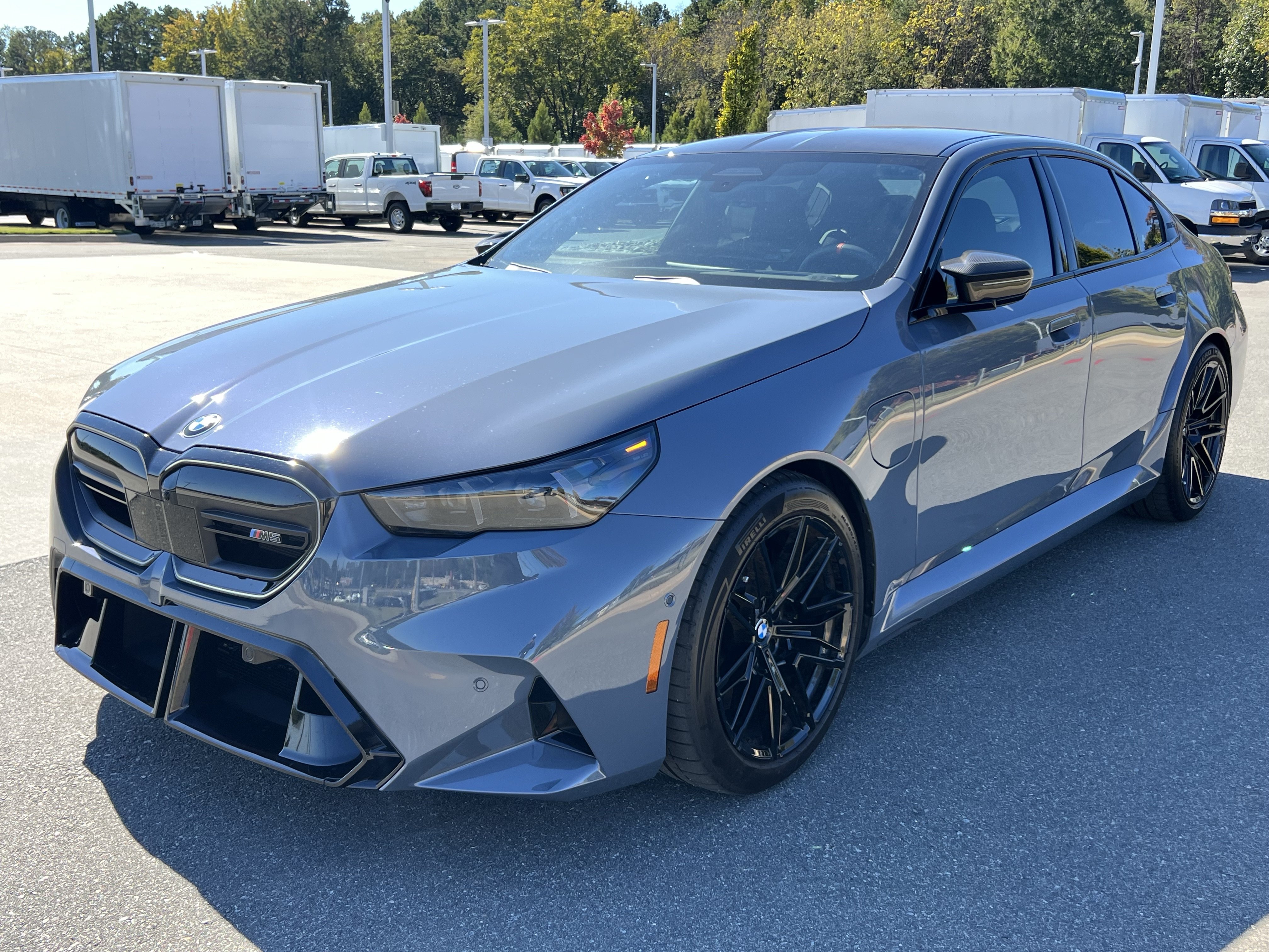 Used 2026 BMW M5 w/ Carbon Package AWD/4WD image 17