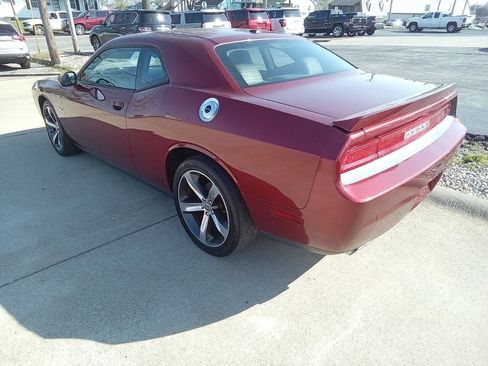 Used 2014 Dodge Challenger R/T image 6