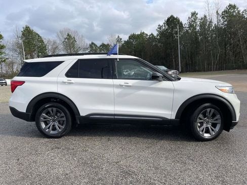 Certified 2023 Ford Explorer XLT w/ Equipment Group 202A image 2