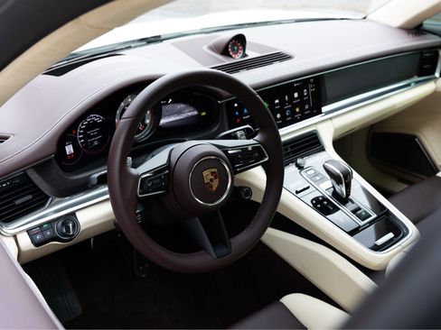 Used 2023 Porsche Panamera Turbo S Executive image 14