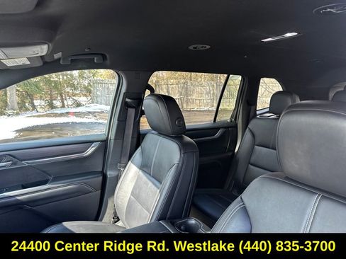 Used 2024 GMC Acadia Elevation FWD image 16