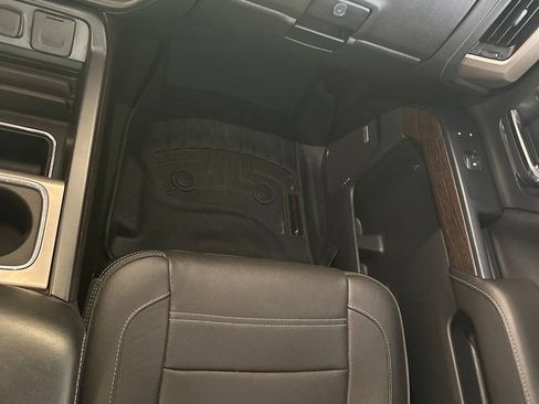 Used 2018 GMC Sierra 1500 Denali w/ Denali Ultimate Package AWD/4WD image 26