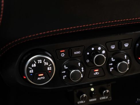 Used 2014 Ferrari 458 Italia Coupe RWD image 85