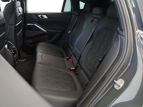 Used 2026 BMW X6 xDrive40i AWD/4WD image 21