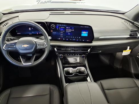 Used 2026 Chevrolet Traverse LT w/ Driver Confidence Package FWD image 10