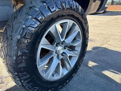 Used 2016 Chevrolet Silverado 1500 LTZ w/ LTZ Plus Package image 40