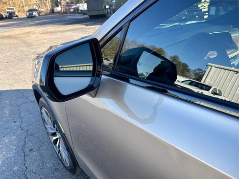 Used 2025 Cadillac XT4 Sport image 11