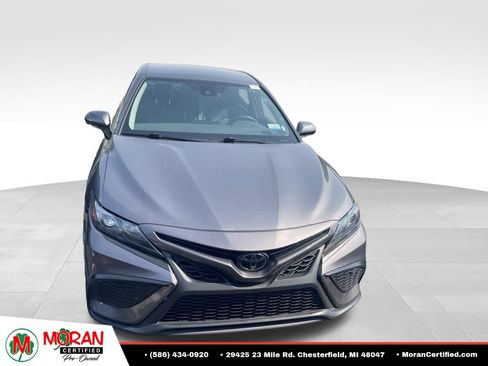 Used 2024 Toyota Camry SE FWD image 6
