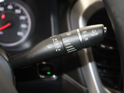 Used 2022 GMC Acadia SLE w/ Driver Convenience Package image 25