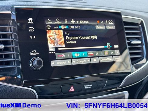 Certified 2020 Honda Pilot Touring image 39
