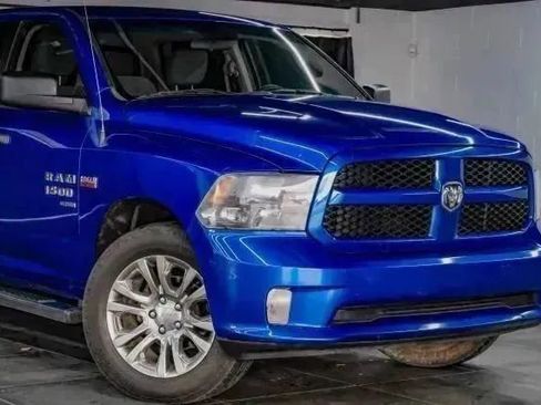 Used 2019 RAM 1500 Express w/ Express Value Package AWD/4WD image 7