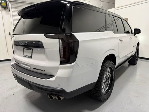 Used 2023 GMC Yukon XL Denali Ultimate image 20