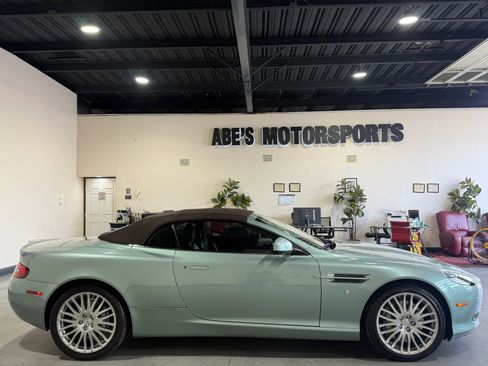 Used 2010 Aston Martin DB9 Volante RWD image 4