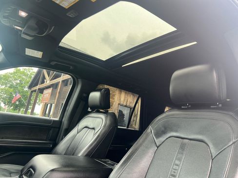 Used 2020 Ford Expedition Limited RWD image 36