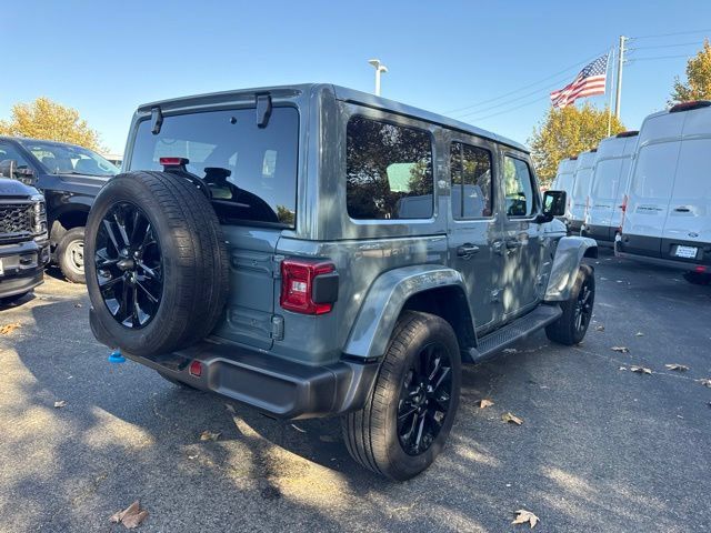 Used 2024 Jeep Wrangler Unlimited Sahara AWD/4WD image 3