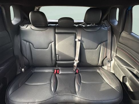 Used 2023 Jeep Compass Trailhawk w/ Trailhawk Elite Group AWD/4WD image 10