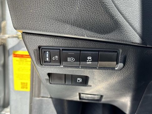 Used 2023 Toyota Corolla Cross AWD Hybrid image 43