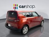 Used 2022 Kia Soul LX image 5
