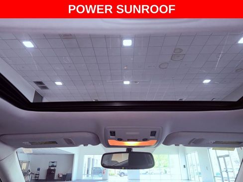 Used 2016 Lexus IS 300 AWD image 6