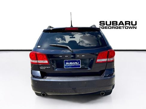 Used 2011 Dodge Journey Mainstreet w/ Safe & Sound Group AWD/4WD image 7