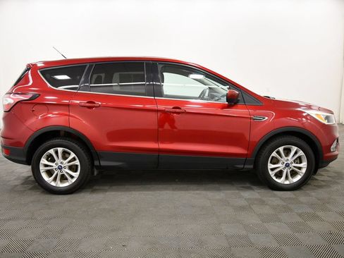 Used 2017 Ford Escape SE AWD/4WD image 9