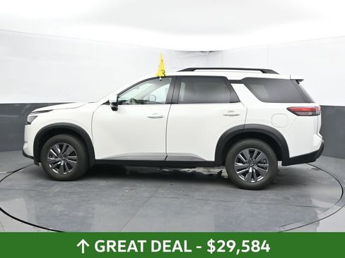 Used 2025 Nissan Pathfinder SV AWD/4WD image 10