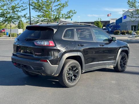 Used 2019 Jeep Cherokee Trailhawk AWD/4WD image 7