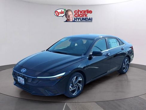 New 2026 Hyundai Elantra Limited FWD image 1