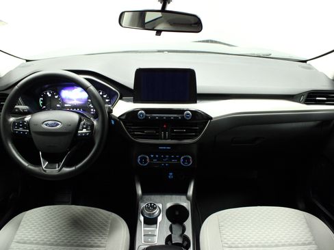 Used 2022 Ford Escape SE w/ SE Sport Appearance Package image 18